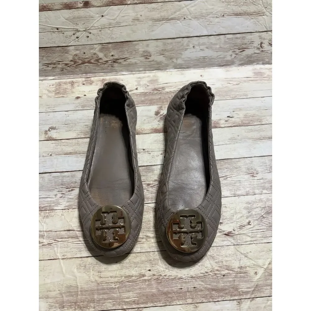 Tory Burch Quilted Minnie Flats Women's Size 8 Dust Storm Gold Logo